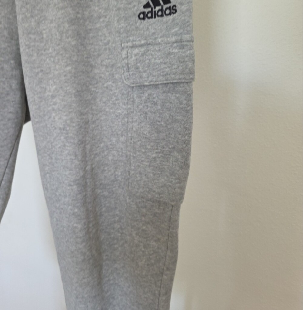 Adidas Mens Heather Gray Cargo Sweatpants. XXL. - Picture 3 of 4